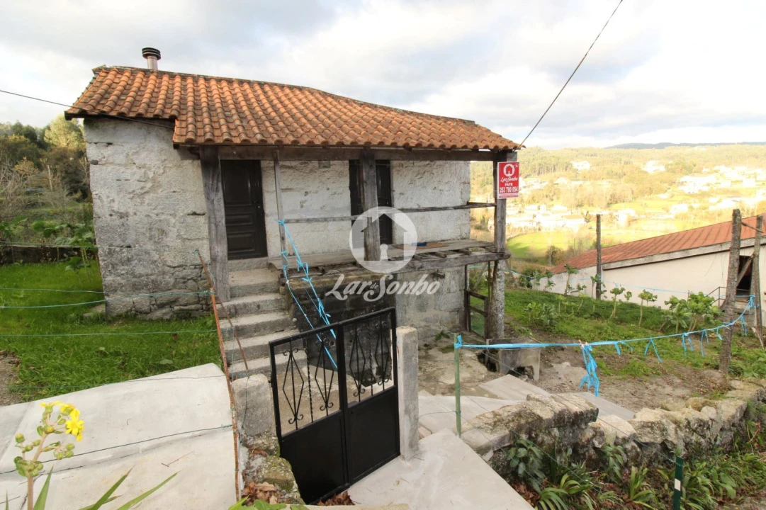 Moradia T2 para Venda em Travassos Foto 1