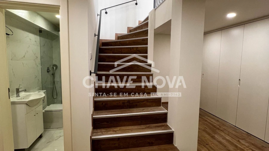 Apartamento T2 para Venda em Cedofeita, Santo Ildefonso, Sé, Miragaia, São Nicolau e Vitória Foto 11