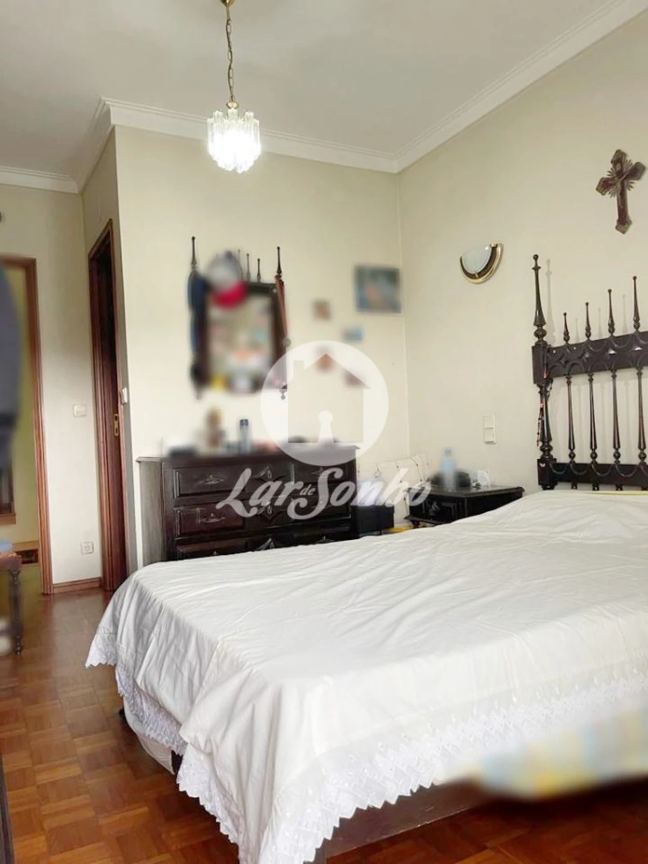 Moradia T4 para Venda em Arcozelo Foto 12