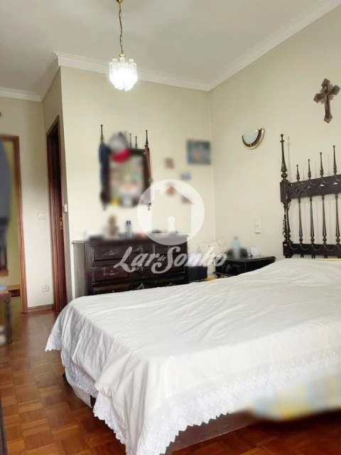 Moradia T4 para Venda em Arcozelo