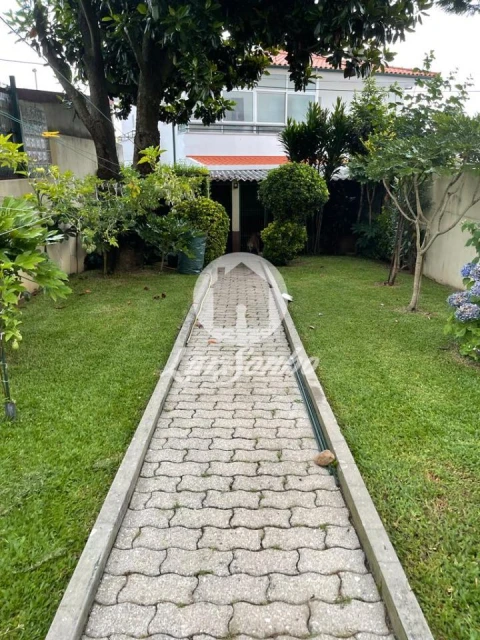 Moradia T4 para Venda em Arcozelo