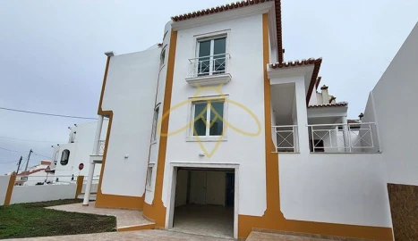 Moradia T3 para Venda em Ericeira