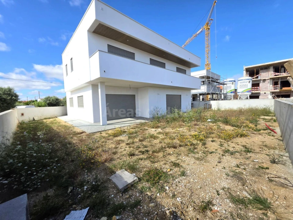 Moradia T3 para Venda em Batalha Foto 19