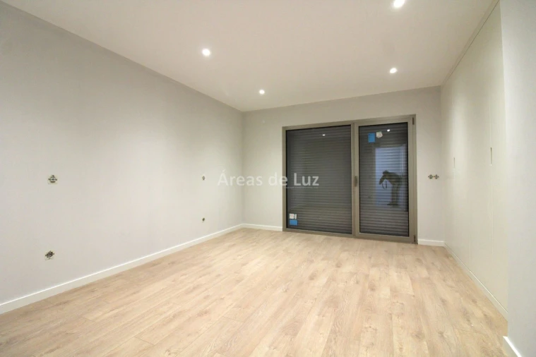 Moradia T3 para Venda em Batalha Foto 8