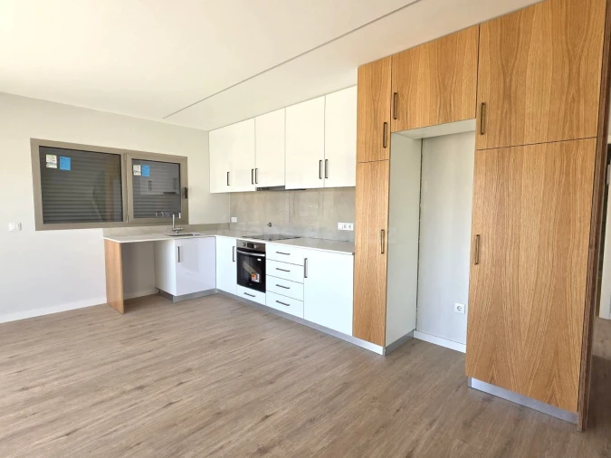 Moradia T3 para Venda em Batalha Foto 3