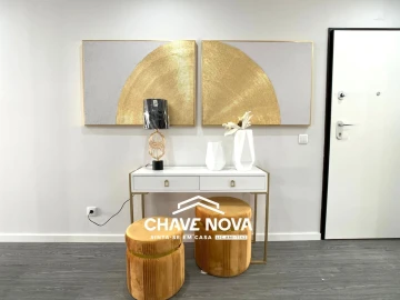 Apartamento T3 para Venda em Quelfes