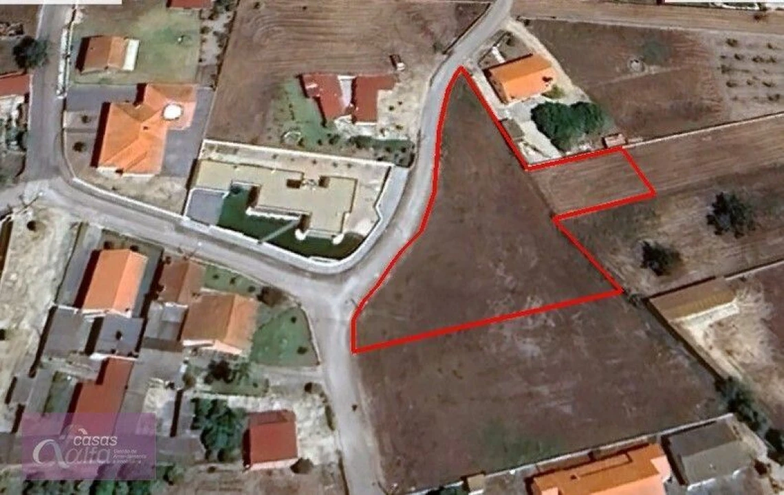 Terreno para Venda em Coimbrão Foto 1