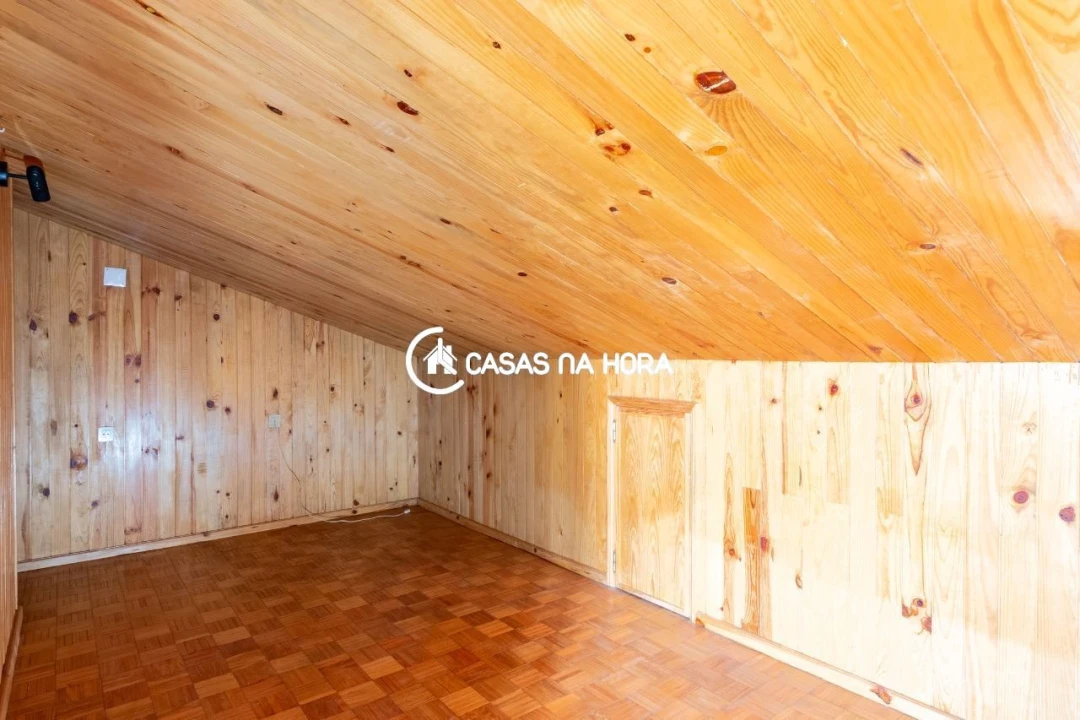 Quinta T3 para Venda em Roriz Foto 16