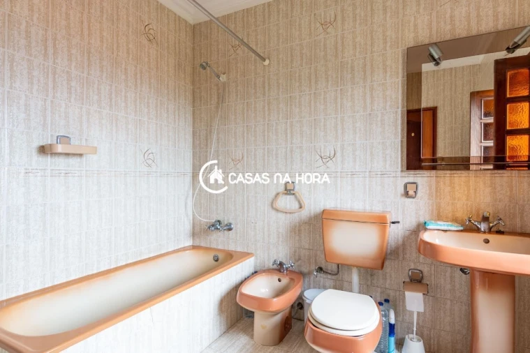 Quinta T3 para Venda em Roriz Foto 12