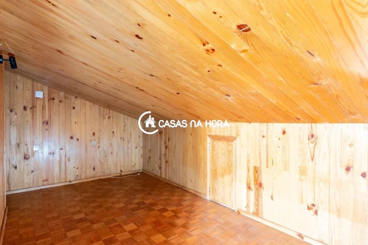 Quinta T3 para Venda em Roriz Foto 16