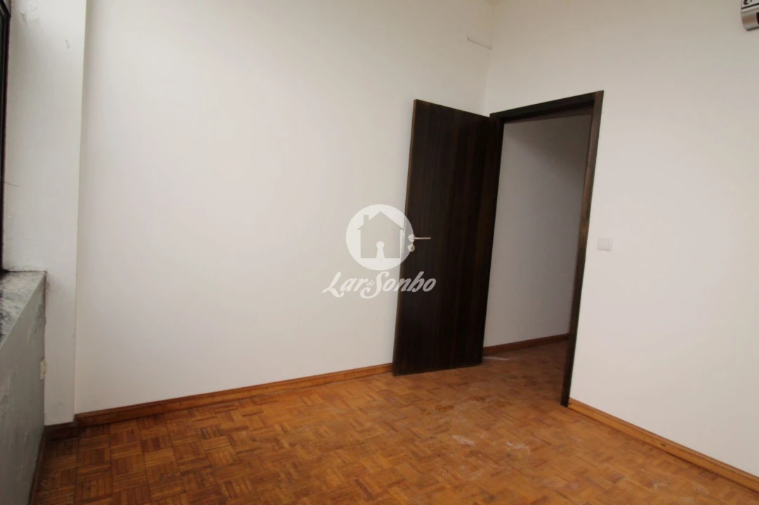 Escritório para Venda em Fafe Foto 11