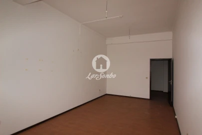 Escritório para Venda em Fafe