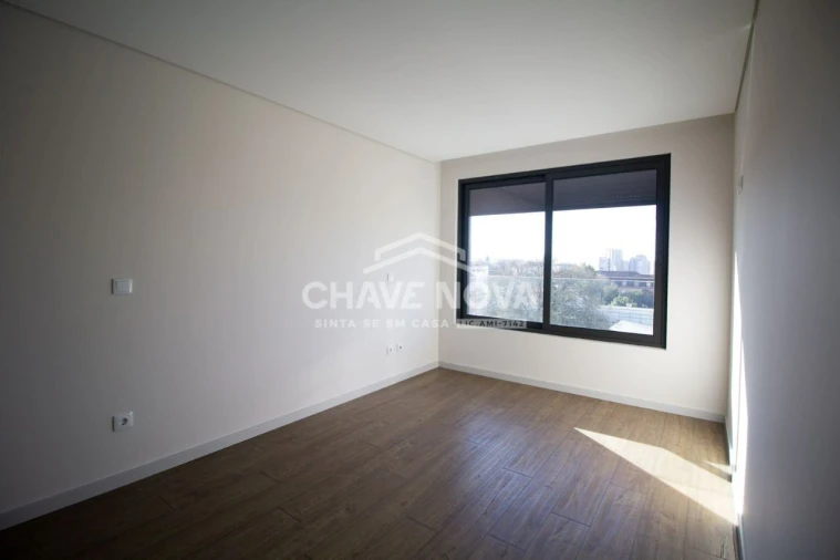 Apartamento T3 para Venda em Cedofeita, Santo Ildefonso, Sé, Miragaia, São Nicolau e Vitória Foto 7