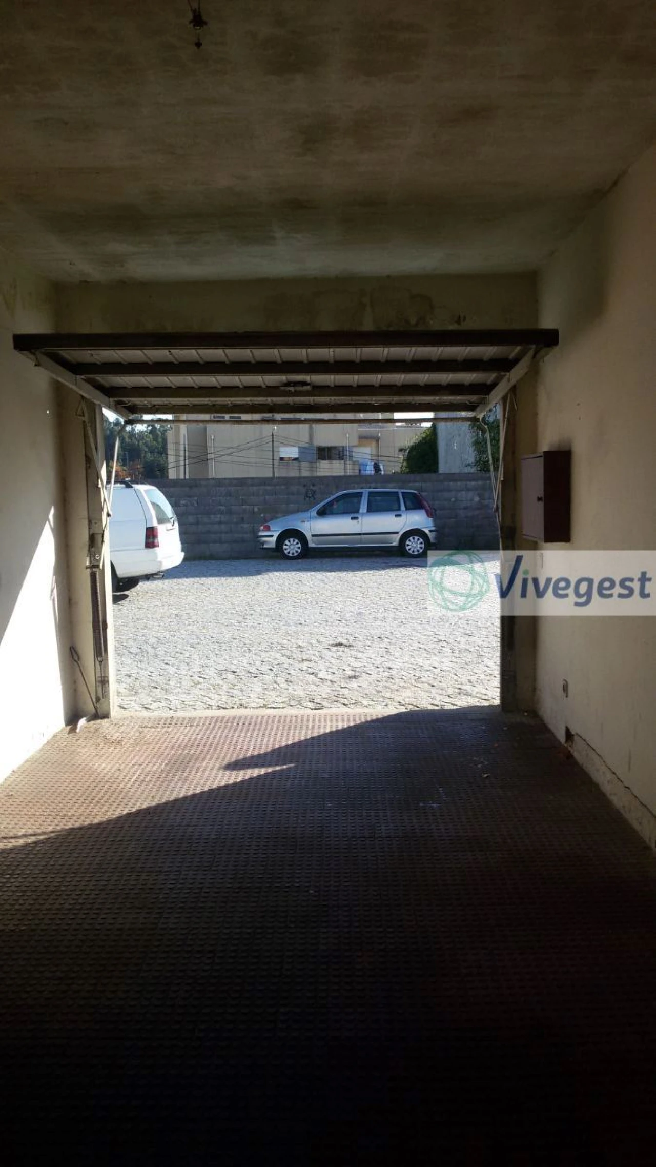 Negócio para Arrendamento em Nogueira e Silva Escura Foto 1