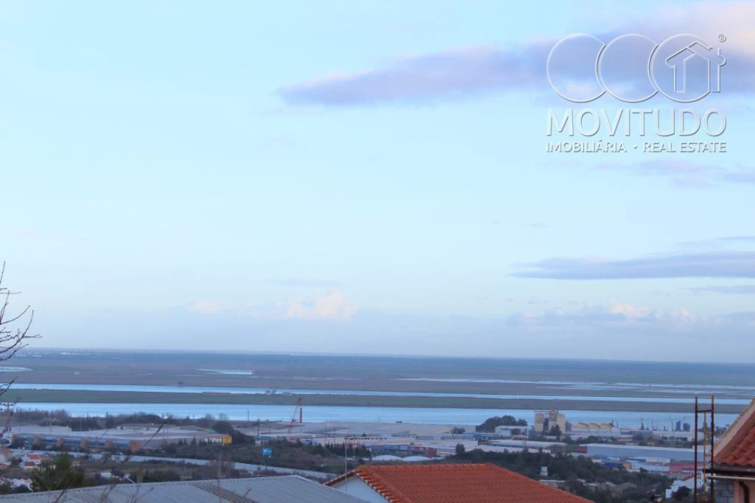 Terreno para Venda em Alverca do Ribatejo e Sobralinho Foto 3