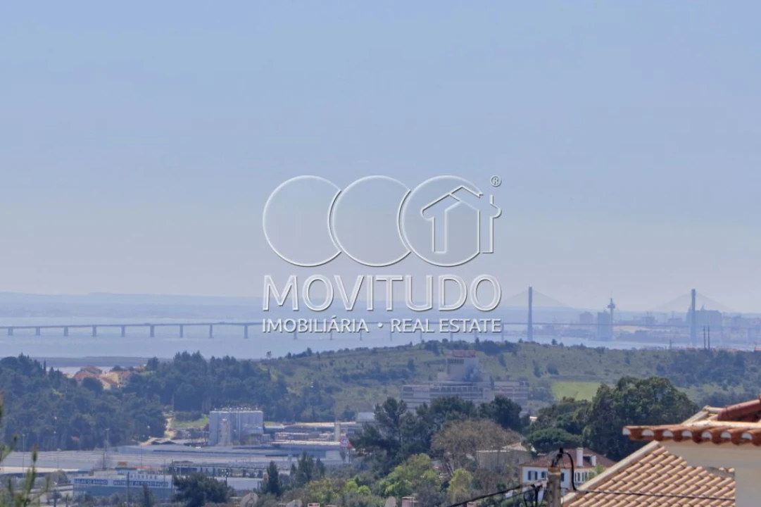 Terreno para Venda em Alverca do Ribatejo e Sobralinho Foto 1