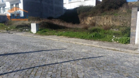 Terreno para Venda em Peso da Régua e Godim
