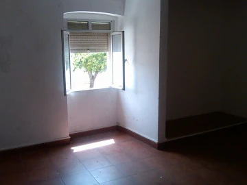 Moradia T4 para Venda em Assunção, Ajuda, Salvador e Santo Ildefonso