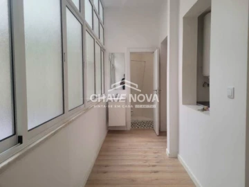 Apartamento T1 para Arrendamento em Santo António