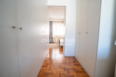 Moradia T5 para Venda em Lordelo do Ouro e Massarelos