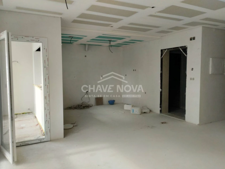 Apartamento T2 para Venda em Corroios Foto 3