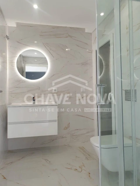 Apartamento T2 para Venda em Corroios