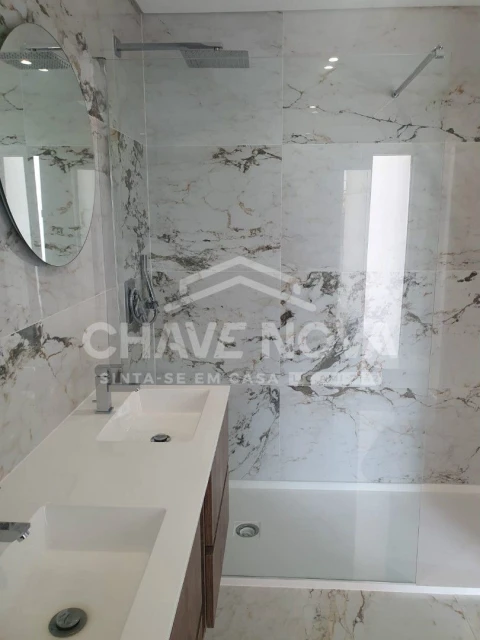 Apartamento T2 para Venda em Corroios