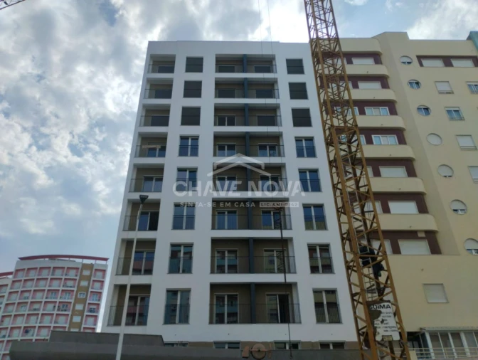 Apartamento T2 para Venda em Corroios Foto 9