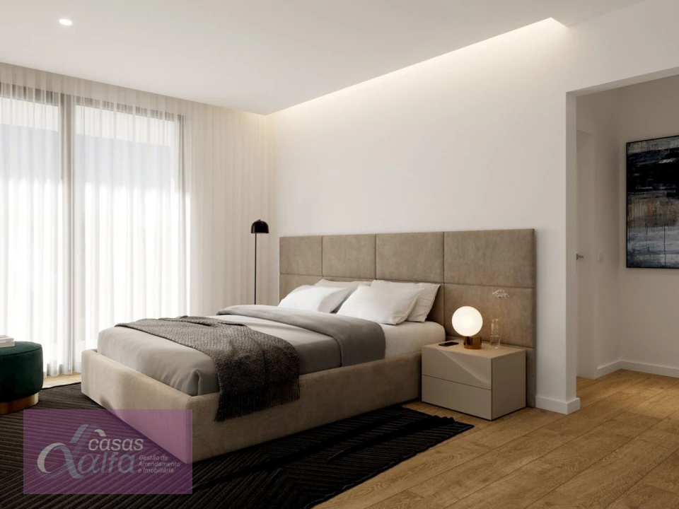 Apartamento T4 para Venda em Parceiros e Azoia Foto 7
