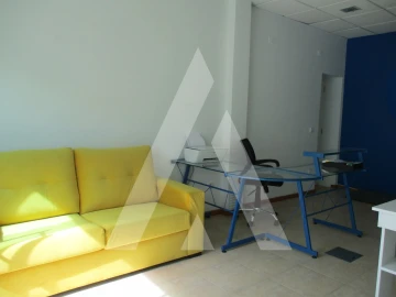 Loja para Arrendamento em Oliveira do Bairro