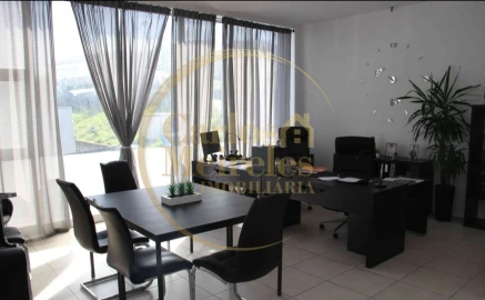 Armazém para Venda em Lomar e Arcos