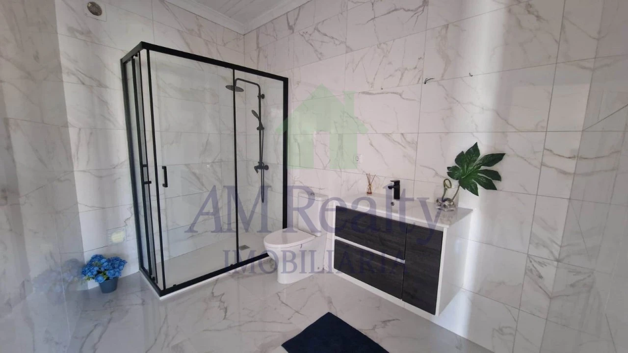 Moradia T3 para Venda em Roliça Foto 11