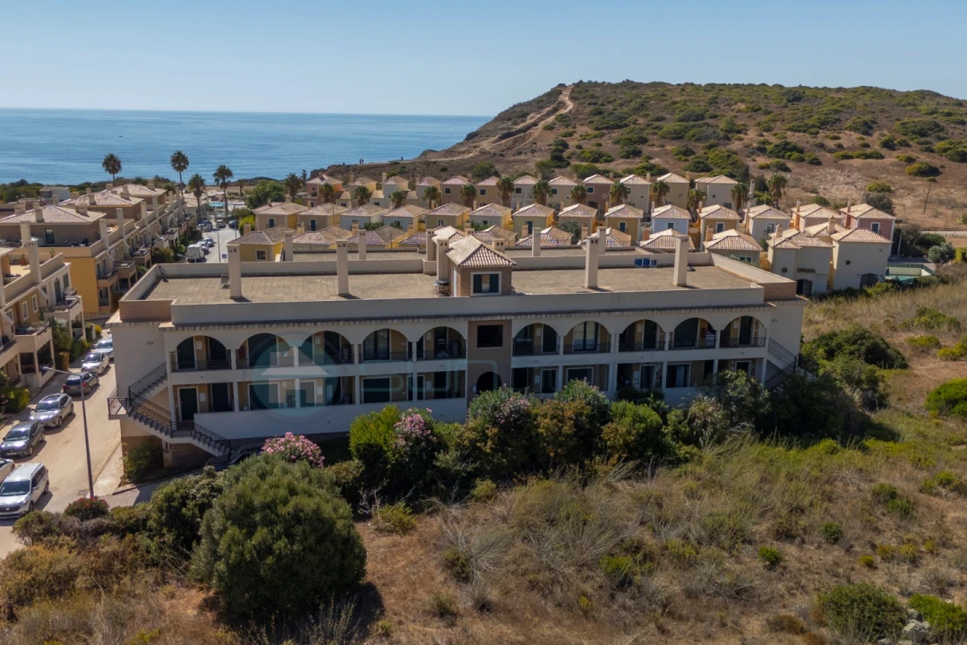 Apartamento T2 para Venda em Budens Foto 26