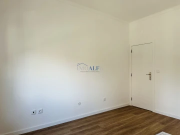 Apartamento T2 para Venda em Alto do Seixalinho, Santo André e Verderena