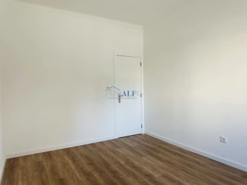 Apartamento T2 para Venda em Alto do Seixalinho, Santo André e Verderena