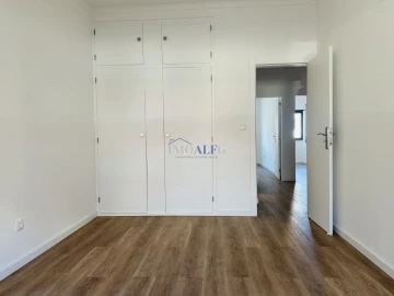 Apartamento T2 para Venda em Alto do Seixalinho, Santo André e Verderena