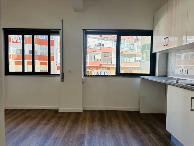 Apartamento T2 para Venda em Alto do Seixalinho, Santo André e Verderena Foto 4