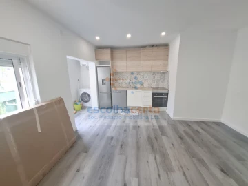 Apartamento T2 para Venda em Baixa da Banheira e Vale da Amoreira