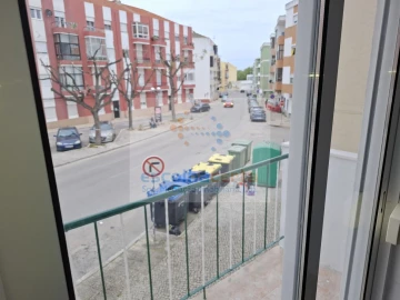 Apartamento T2 para Venda em Baixa da Banheira e Vale da Amoreira