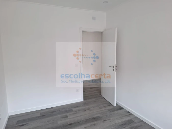 Apartamento T2 para Venda em Baixa da Banheira e Vale da Amoreira Foto 12