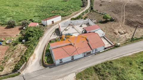 Moradia T3 para Venda em Marmeleira e Assentiz