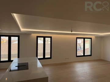 Apartamento T3 para Venda em Santa Maria, São Pedro e Matacães