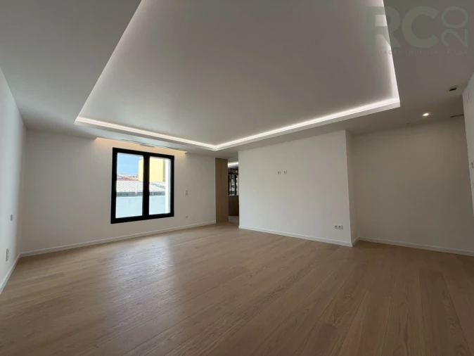 Apartamento T3 para Venda em Santa Maria, São Pedro e Matacães Foto 43