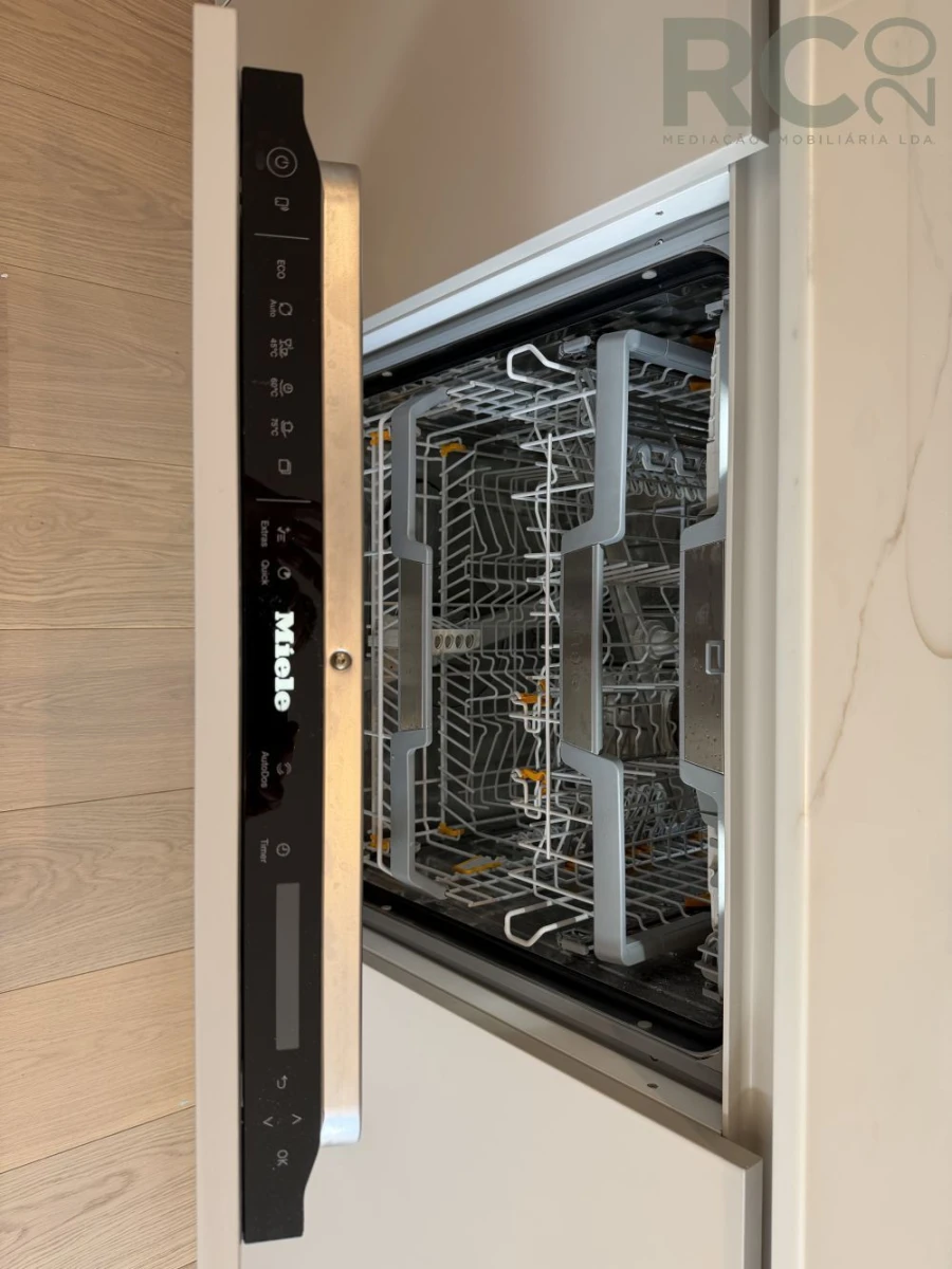 Apartamento T3 para Venda em Santa Maria, São Pedro e Matacães Foto 22