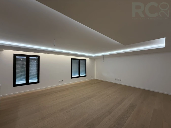 Apartamento T3 para Venda em Santa Maria, São Pedro e Matacães Foto 12