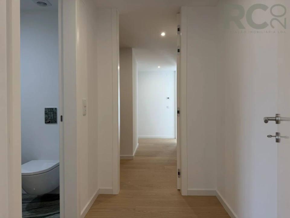 Apartamento T3 para Venda em Santa Maria, São Pedro e Matacães Foto 35