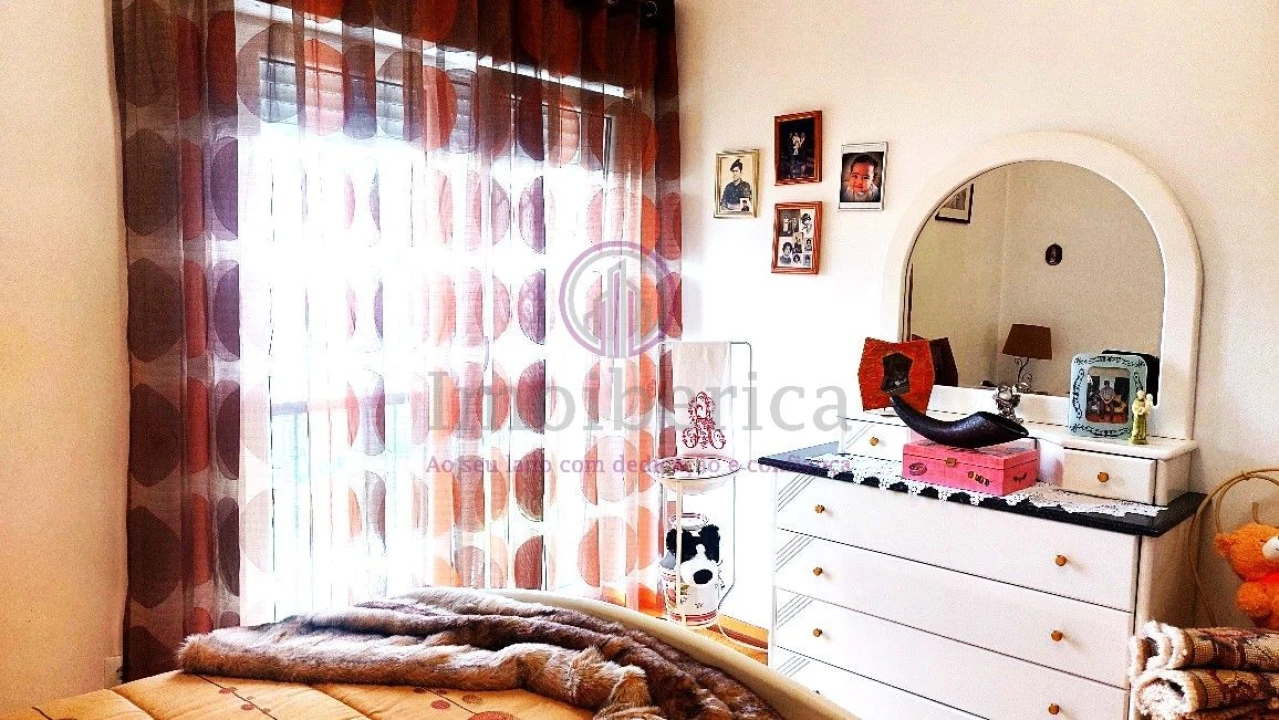 Apartamento T2 para Venda em Rio de Mouro Foto 6
