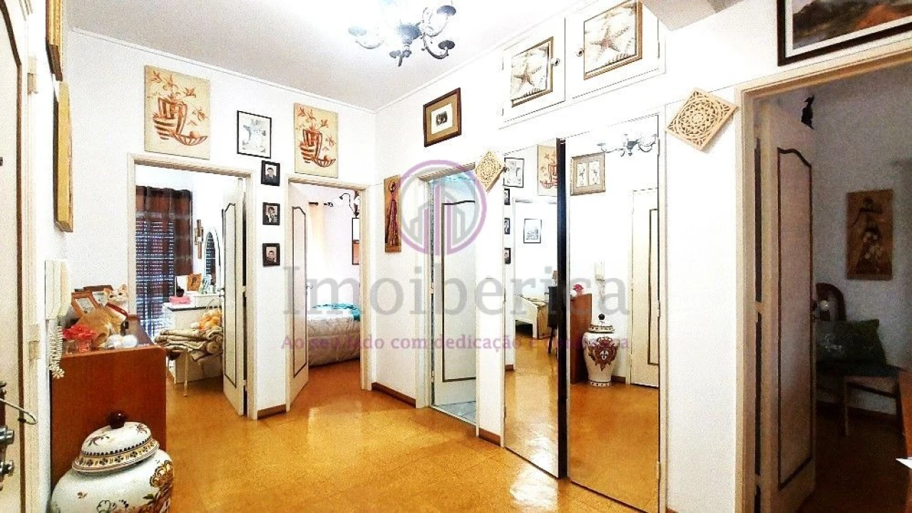 Apartamento T2 para Venda em Rio de Mouro Foto 18