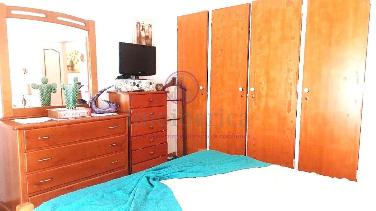 Apartamento T2 para Venda em Rio de Mouro Foto 10