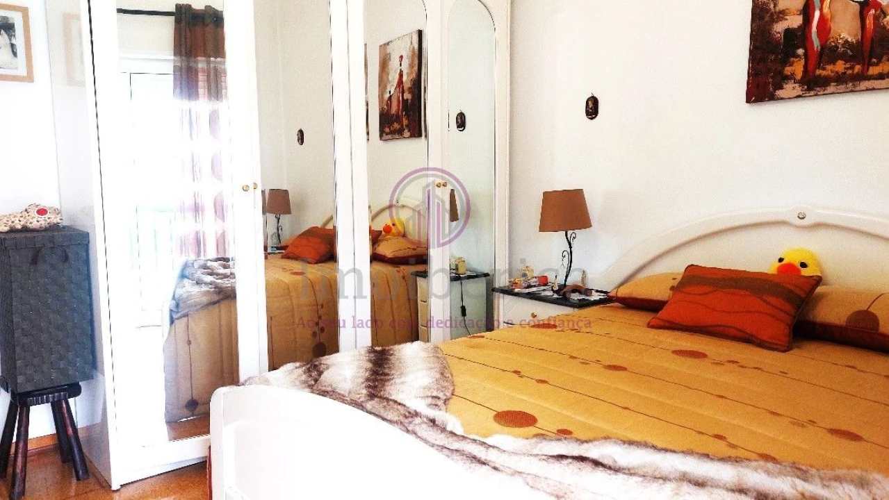 Apartamento T2 para Venda em Rio de Mouro Foto 7